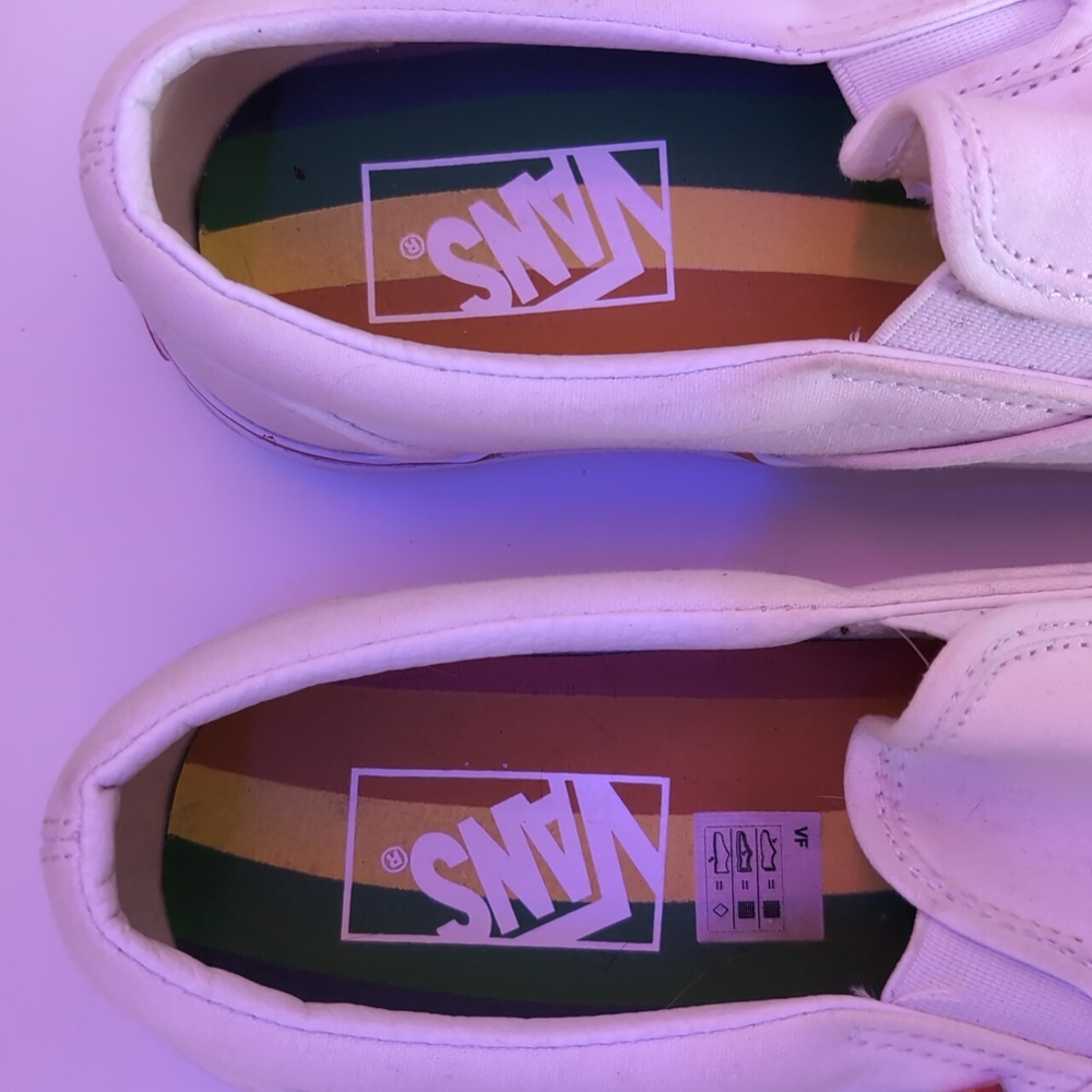 Vans slip on shoes - mens 7.5/womens 9 - Picture 2 of 9